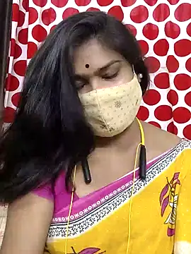 Snapshot of yoursweety09 chatting on June 28, 6:20 am yoursweety09 online show from June 28, 6:20 am
