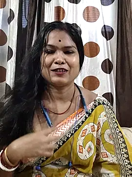 yoursweety09 online show from April 4, 7:37 am