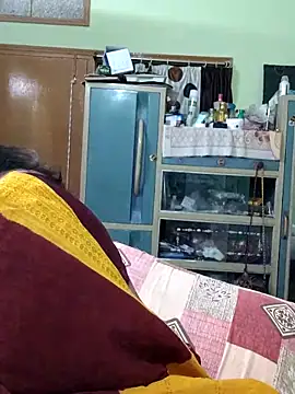 yoursweety09 online show from March 5, 8:11 am