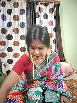 yoursweety09 online show from April 30, 7:48 am