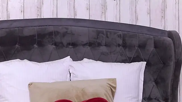 AnisiaConnor online show from November 30, 7:03 pm