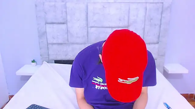 Snapshot of Eban_Dustan chatting on February 25, 11:59 pm Eban Dustan online show from February 25, 11:59 pm