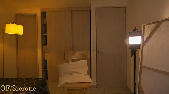  srerotic online show from March 13, 11:27 pm