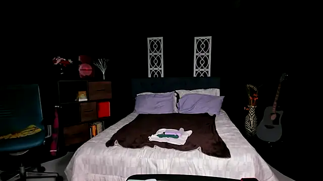 Snapshot of NinaRiveraXO chatting on October 8, 1:07 am NinaRiveraXO online show from October 8, 1:07 am