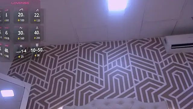 SashaDurante online show from March 13, 12:32 pm