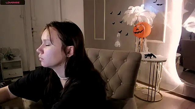 Snapshot of Alisia_Mars chatting on October 23, 5:28 am Alisia Mars online show from October 23, 5:28 am