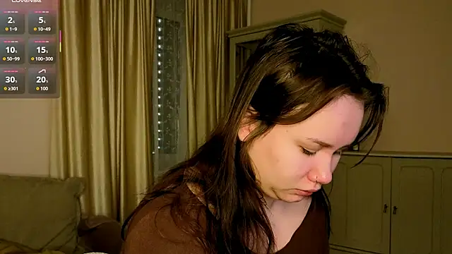 Snapshot of Alisia_Mars chatting on November 30, 3:18 am Alisia Mars online show from November 30, 3:18 am