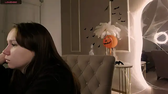 Snapshot of Alisia_Mars chatting on October 22, 5:40 am Alisia Mars online show from October 22, 5:40 am