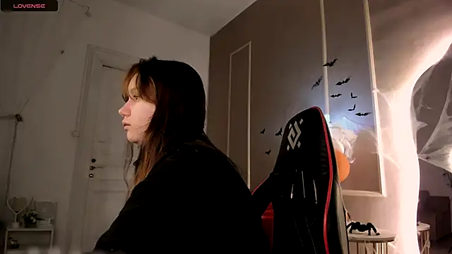 Snapshot of Alisia_Mars chatting on October 24, 5:28 am Alisia Mars online show from October 24, 5:28 am