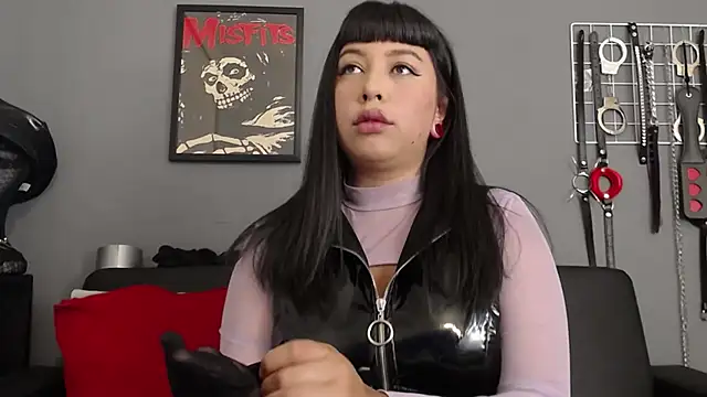 Carla Phoenix online show from April 3, 5:08 pm