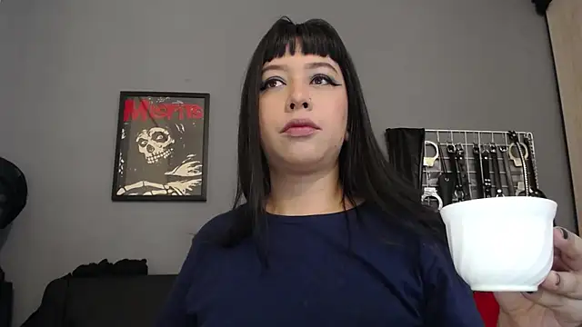 Snapshot of Carla_Phoenix chatting on June 24, 1:53 pm Carla Phoenix online show from June 24, 1:53 pm