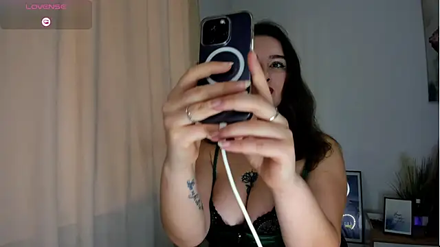 MissJudith online show from December 15, 8:20 am