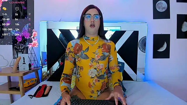 Snapshot of Alanasexdoll chatting on March 12, 6:51 am Alanasexdoll online show from March 12, 6:51 am