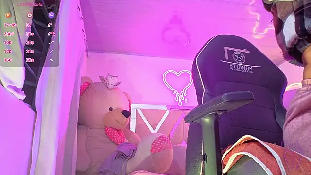 Laylafoxy tay online show from January 9, 3:13 am