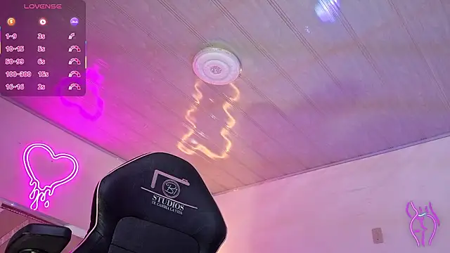 Laylafoxy tay online show from January 14, 3:10 am