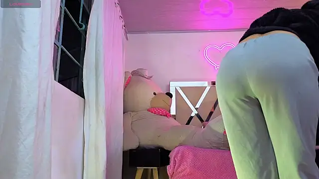 Laylafoxy tay online show from January 17, 3:21 am