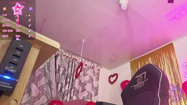 Laylafoxy tay online show from February 17, 3:04 am