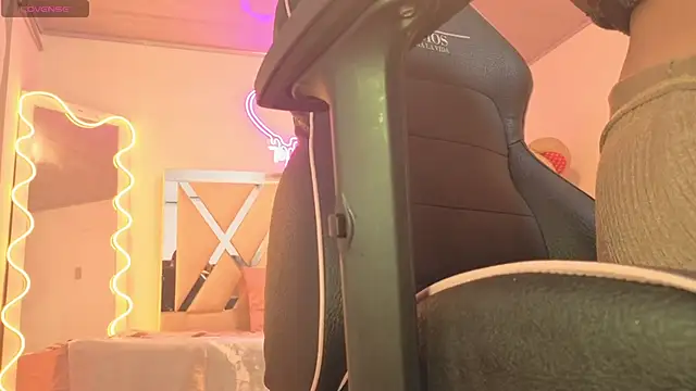 Laylafoxy tay online show from October 25, 3:28 am