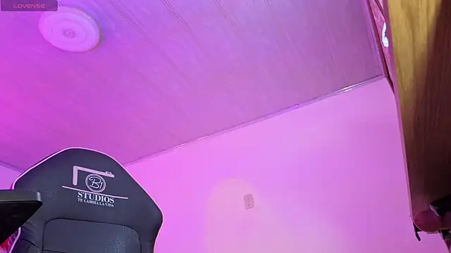 Laylafoxy tay online show from October 15, 4:11 am