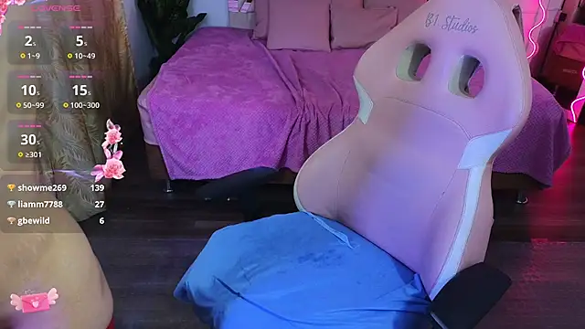 Laylafoxy tay online show from March 11, 6:08 am