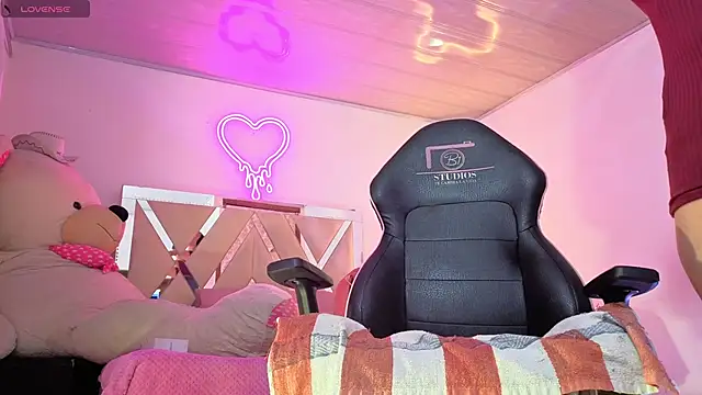 Laylafoxy tay online show from January 16, 3:10 am