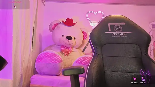 Laylafoxy tay online show from September 27, 3:23 am