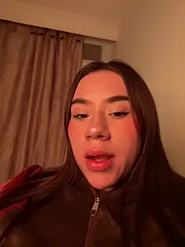 Snapshot of Im_Valen_Cute chatting on November 8, 5:22 am Im Valen Cute online show from November 8, 5:22 am