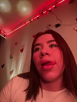 Snapshot of Im_Valen_Cute chatting on March 21, 2:18 am Im Valen Cute online show from March 21, 2:18 am