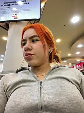Snapshot of Im_Valen_Cute chatting on February 24, 6:58 pm Im Valen Cute online show from February 24, 6:58 pm