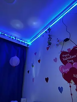 Snapshot of Im_Valen_Cute chatting on February 12, 11:30 pm Im Valen Cute online show from February 12, 11:30 pm