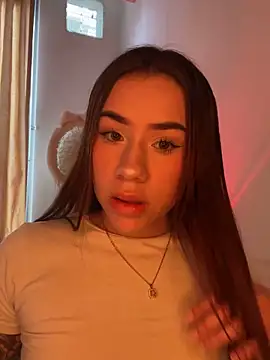 Snapshot of Im_Valen_Cute chatting on November 29, 8:20 pm Im Valen Cute online show from November 29, 8:20 pm