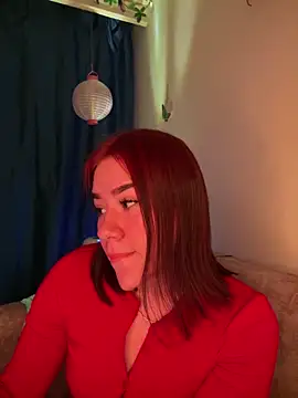 Snapshot of Im_Valen_Cute chatting on February 1, 11:37 pm Im Valen Cute online show from February 1, 11:37 pm
