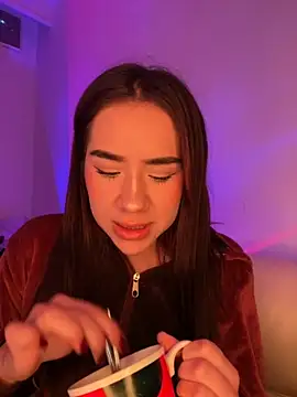 Snapshot of Im_Valen_Cute chatting on October 23, 1:26 am Im Valen Cute online show from October 23, 1:26 am