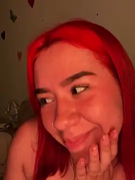Snapshot of Im_Valen_Cute chatting on March 3, 3:38 am Im Valen Cute online show from March 3, 3:38 am