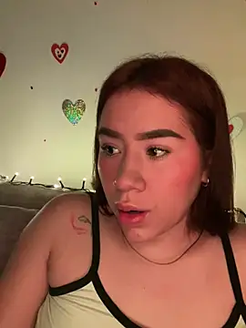 Snapshot of Im_Valen_Cute chatting on March 16, 11:37 pm Im Valen Cute online show from March 16, 11:37 pm
