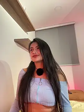 Snapshot of July_gh chatting on February 10, 1:26 am July gh online show from February 10, 1:26 am