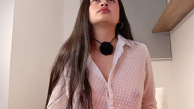 Snapshot of July_gh chatting on February 15, 2:56 am July gh online show from February 15, 2:56 am