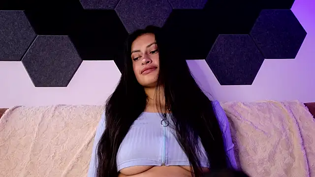 Snapshot of July_gh chatting on November 30, 9:37 pm July gh online show from November 30, 9:37 pm