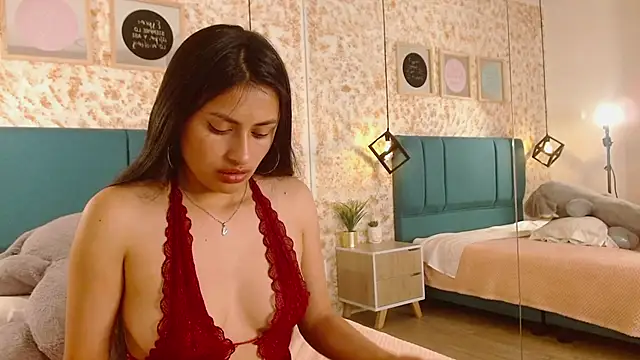 Snapshot of July_gh chatting on March 21, 11:45 pm July gh online show from March 21, 11:45 pm