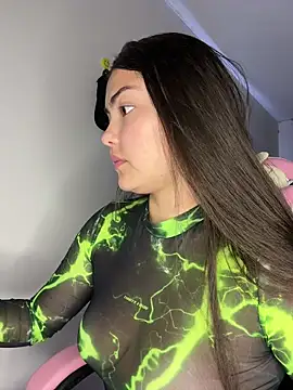 Snapshot of gabbyfoox chatting on January 5, 1:03 am gabbyfoox online show from January 5, 1:03 am