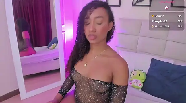 Snapshot of Amber__Sanchez chatting on February 2, 5:32 am Amber  Sanchez online show from February 2, 5:32 am