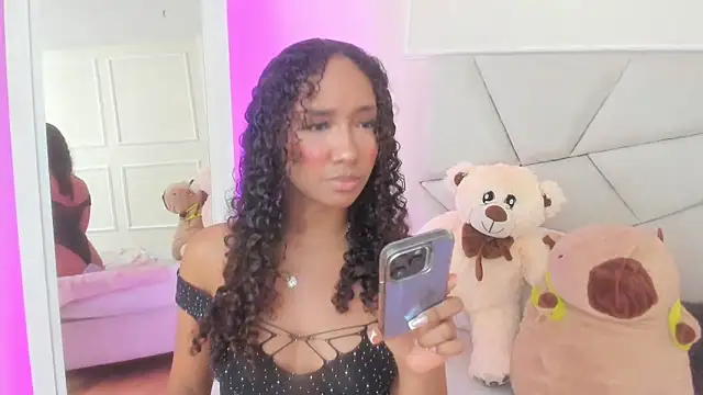 Snapshot of Amber__Sanchez chatting on March 11, 9:48 pm Amber  Sanchez online show from March 11, 9:48 pm
