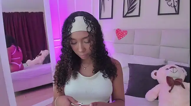Snapshot of Amber__Sanchez chatting on February 26, 3:46 am Amber  Sanchez online show from February 26, 3:46 am