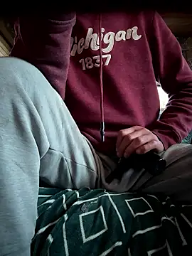 KBD85 online show from January 11, 9:22 pm