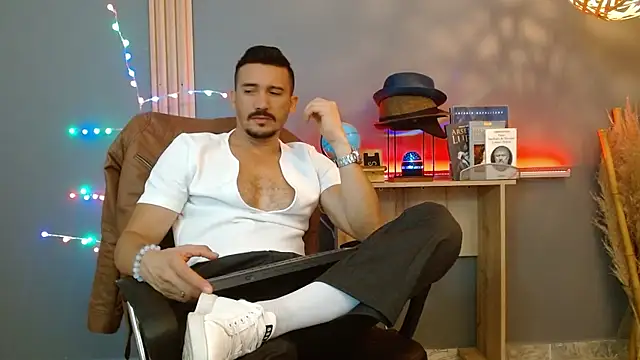 Reiko 85  online show from February 20, 2:41 pm