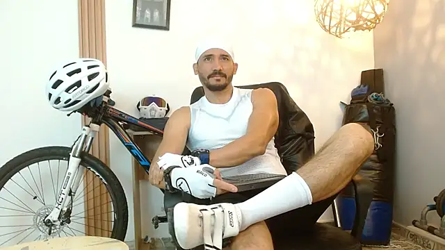 Reiko 85  online show from September 18, 2:31 pm