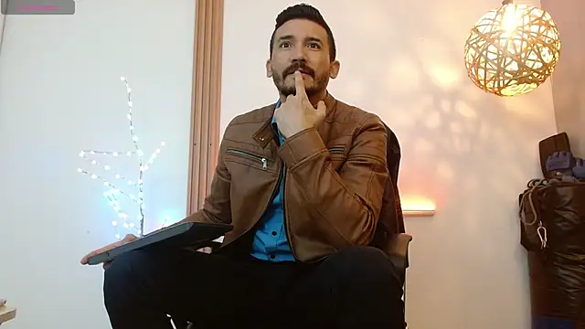 Reiko 85  online show from January 15, 2:31 pm