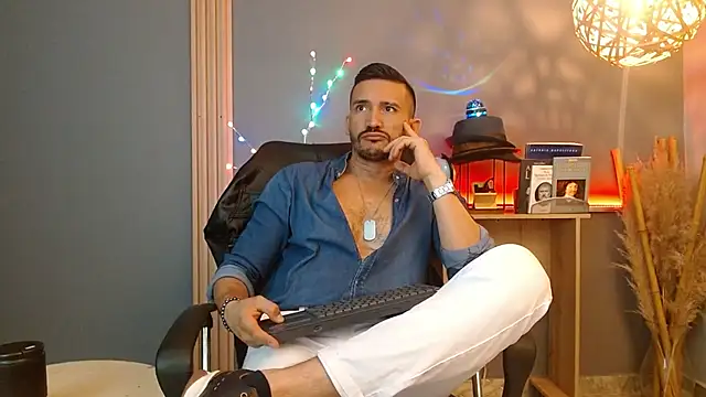 Reiko 85  online show from March 25, 2:49 pm