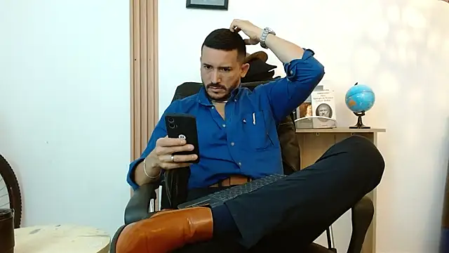 Reiko 85  online show from September 26, 2:35 pm