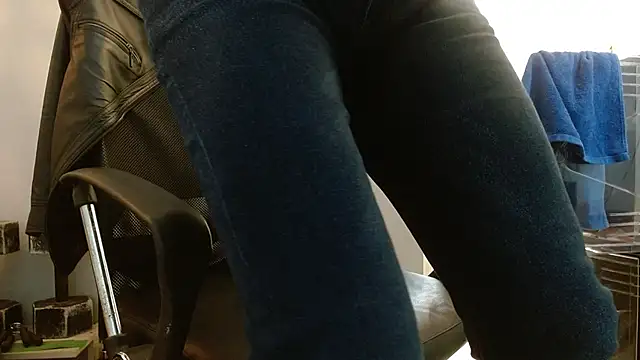 Reiko 85  online show from October 7, 2:40 pm